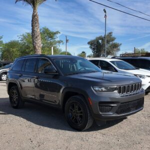 2022 Jeep Grand Cherokee Laredo