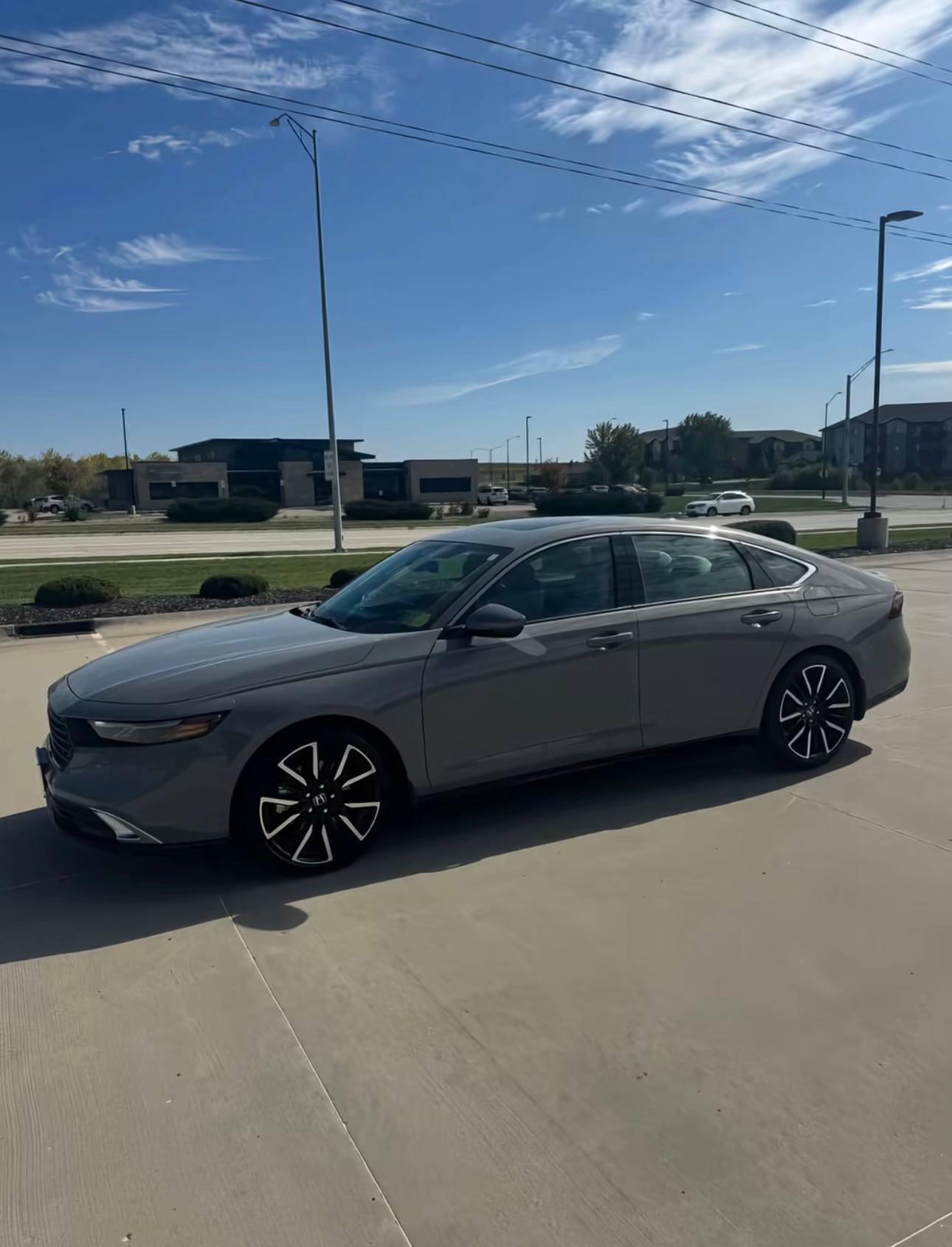 2025 Honda Accord Hybrid Touring - Image 7