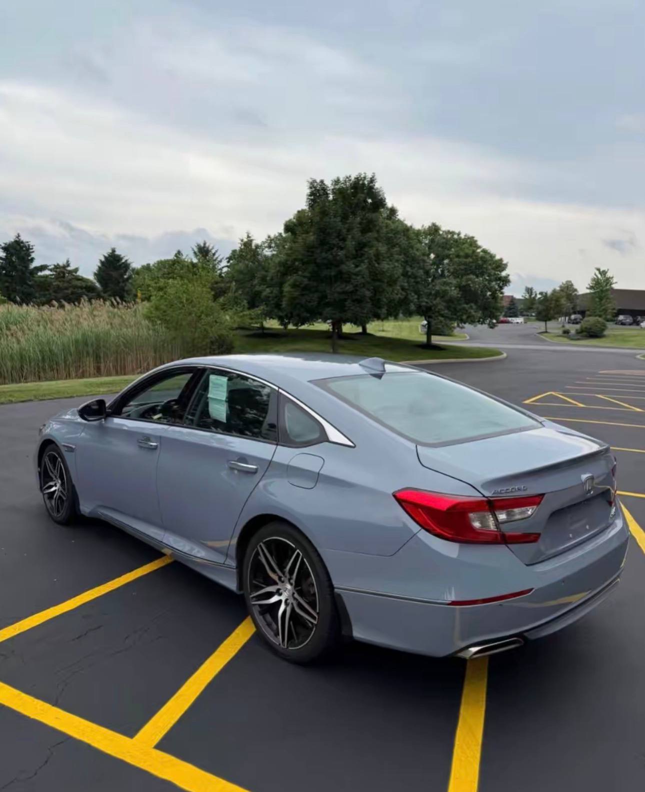 2022 Honda Accord • Touring Sedan 4D - Image 10