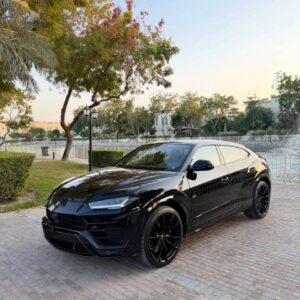 Alternative view of 2019 Lamborghini Urus