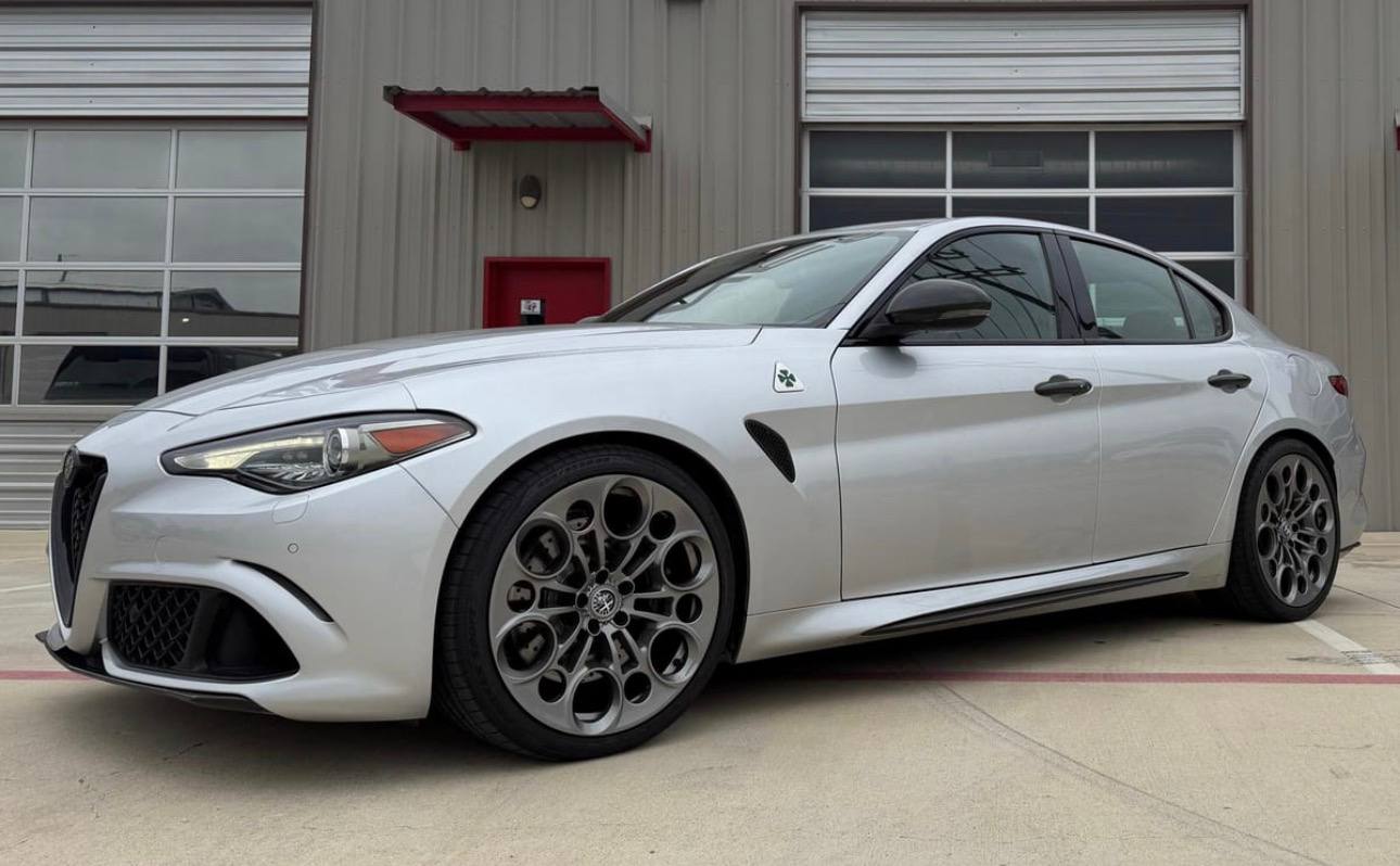 2017 Alfa Romeo Giulia Quadrifoglio - Image 2