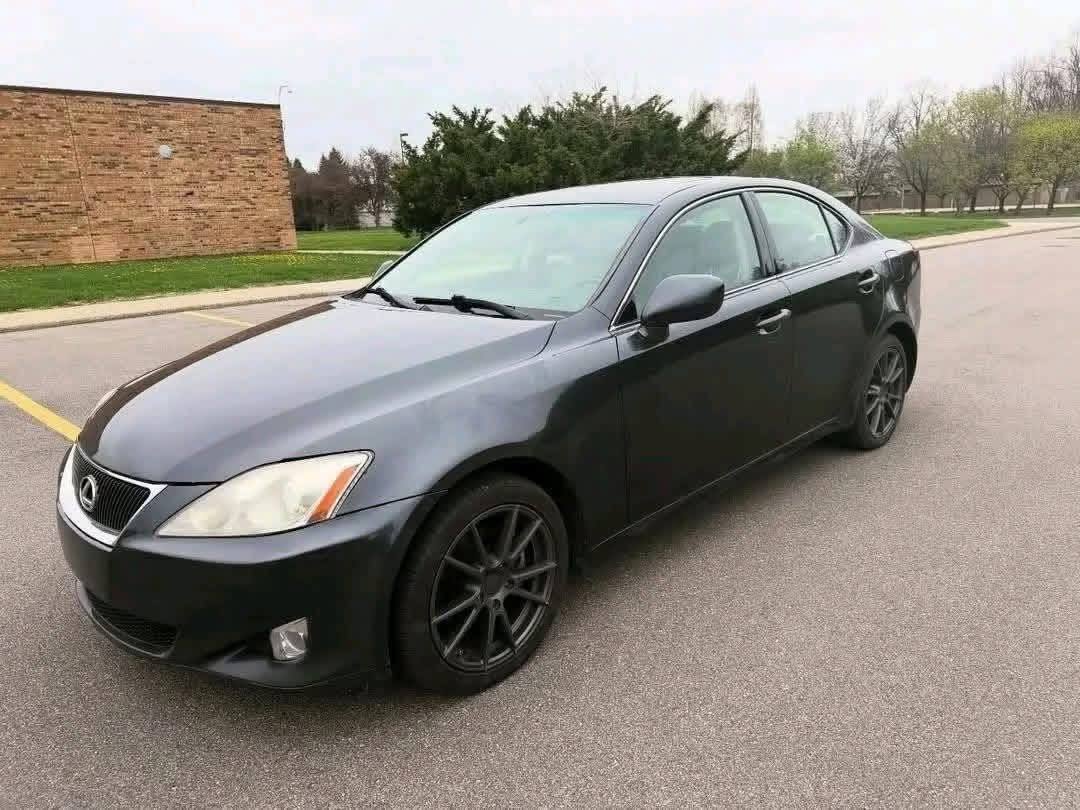 2008 Lexus IS 250 AWD - Image 4