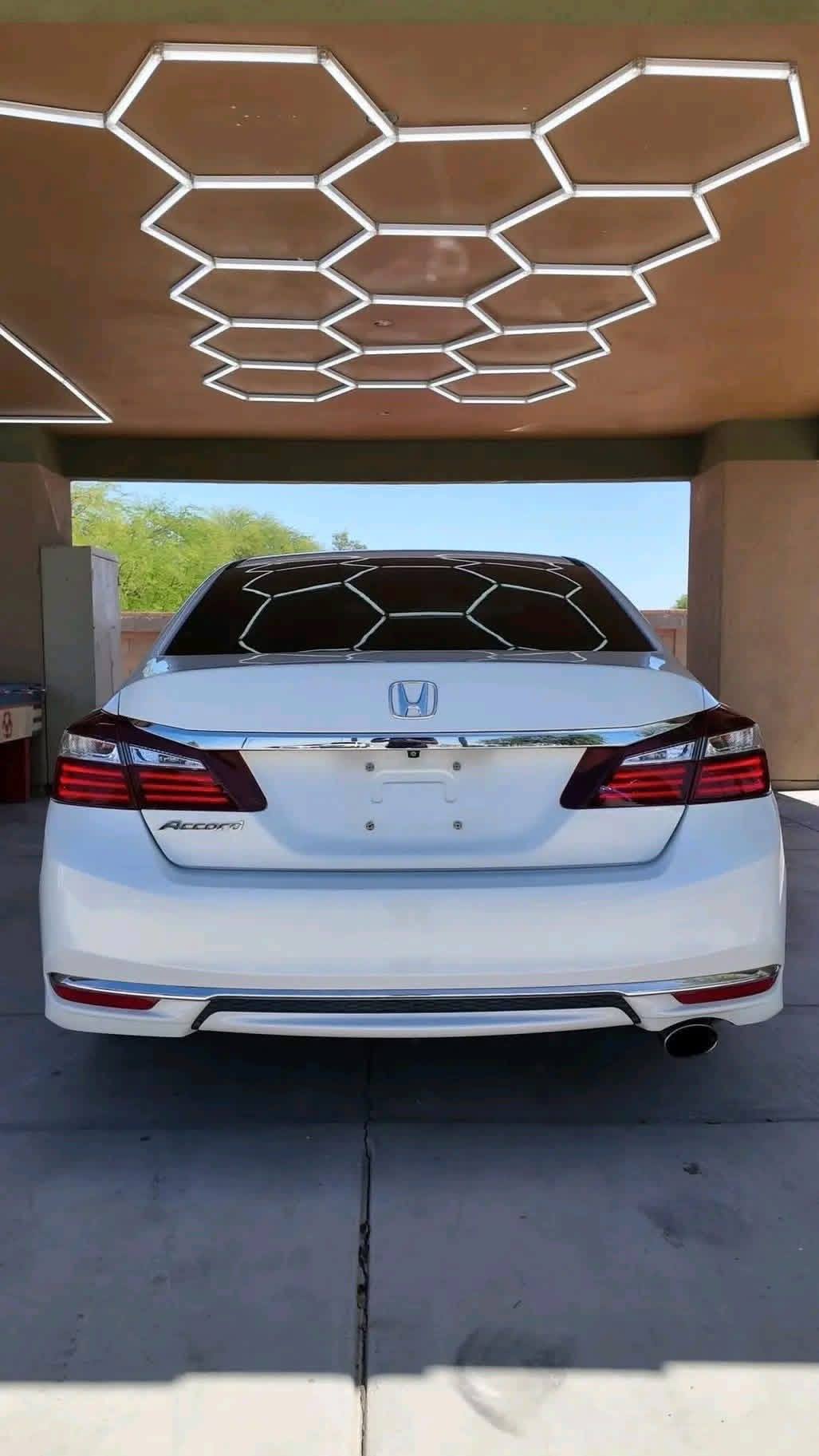 2016 Honda Accord LX - Image 6