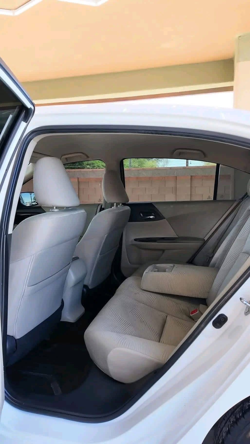 2016 Honda Accord LX - Image 5