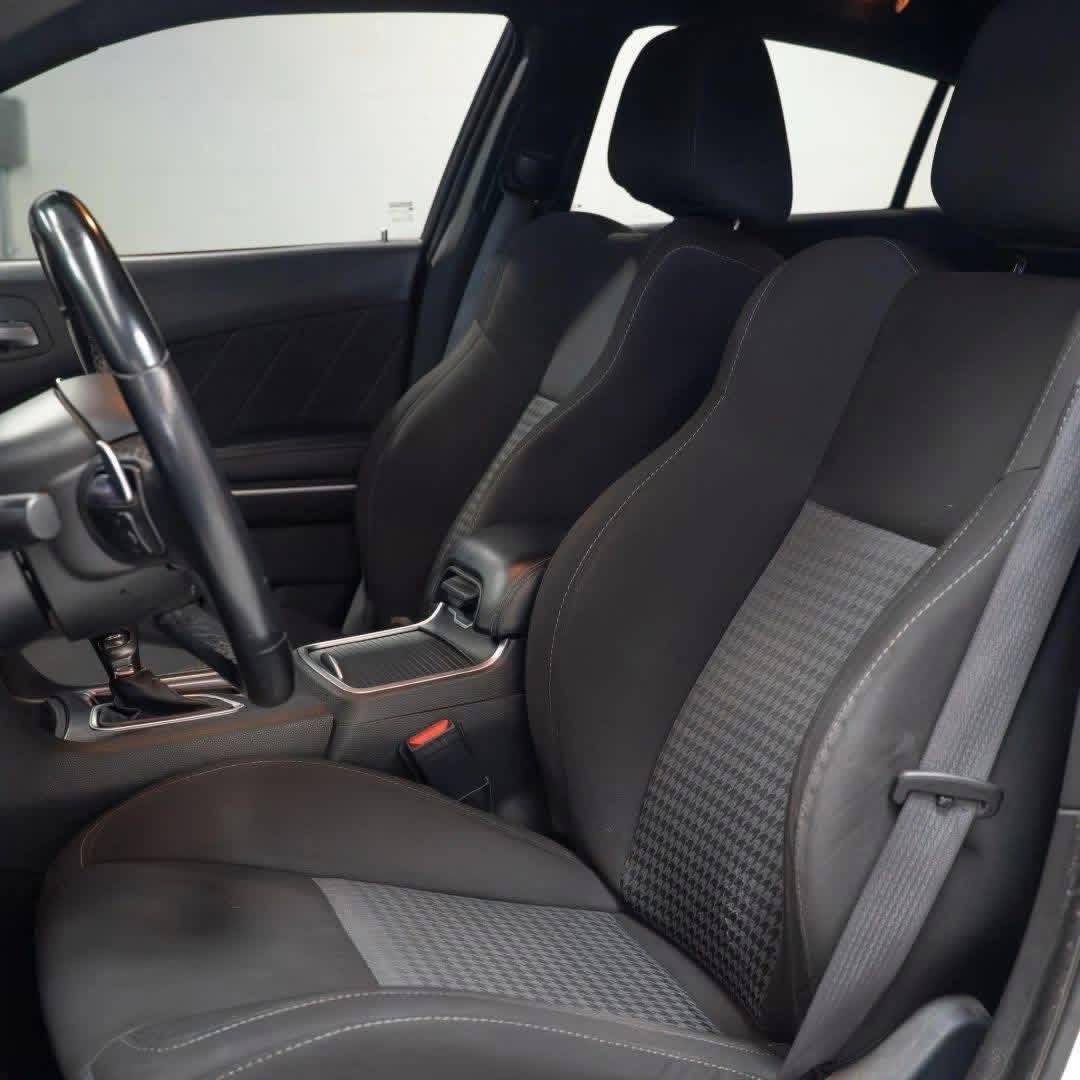 2021 Dodge Charger R/T - Image 8