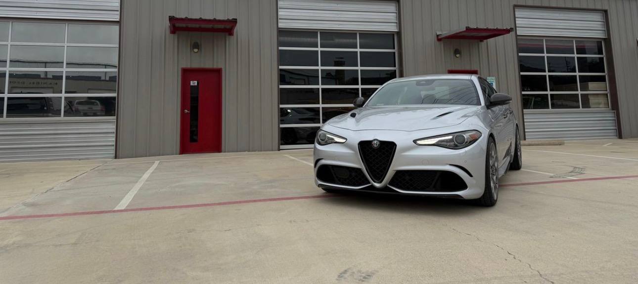 2017 Alfa Romeo Giulia Quadrifoglio - Image 7